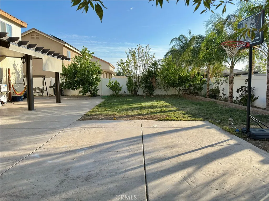 1752 El Nido, Perris, California 92571 home-pic-31